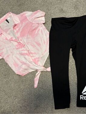 Woman’s Pink Tie-Dye Front Tie Shirt & Black Reebok Leggings Set size XS